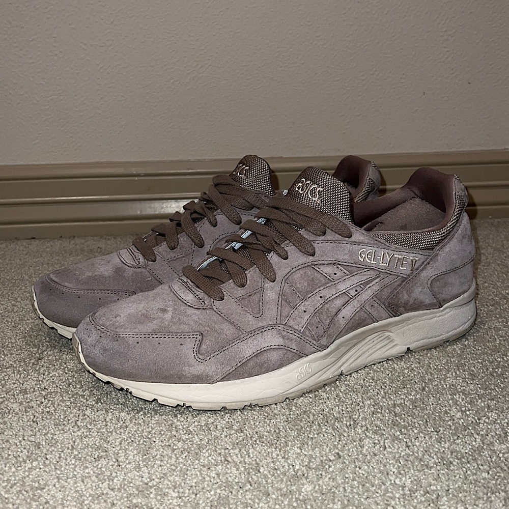 ASICS Gel Lyte V Taupe Grey